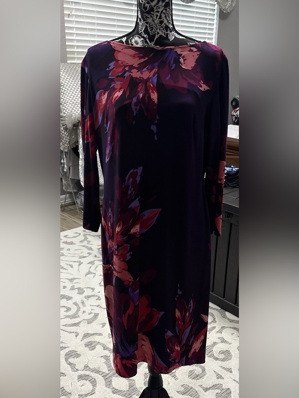 Joseph Ribkoff Long-Sleeve Floral Shift Dress in Plum and Red
